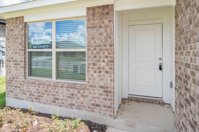 Building Photo - P2-1261 Lehmann Drive Copperas Cove, TX 76522