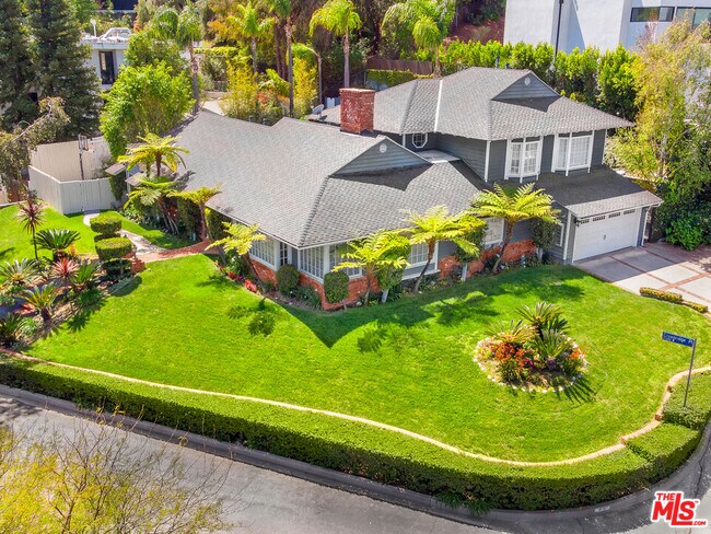 Building Photo - 3690 Crownridge Dr