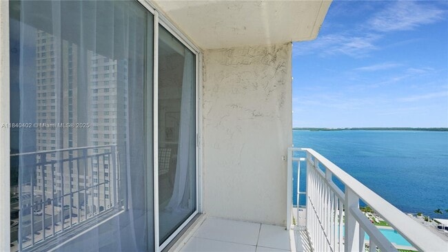 Building Photo - 770 Claughton Island Dr