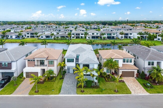 Building Photo - 8561 Crystal Downs Ave