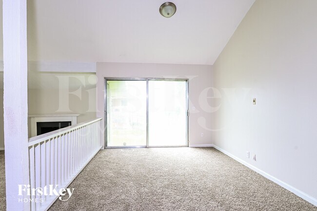 Building Photo - 3710 Woodman Dr