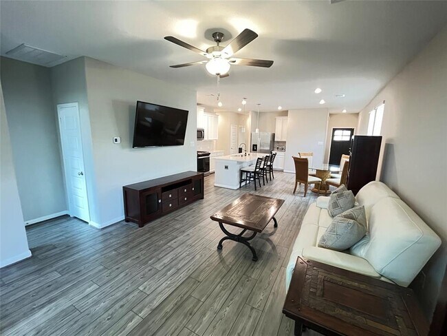 Building Photo - 2039 W Darlington Oak Ct