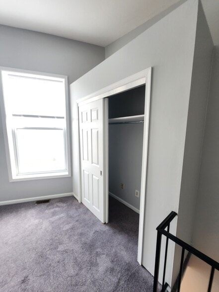 Building Photo - 930 E Passyunk Ave