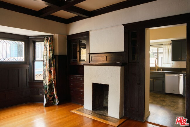 Building Photo - 3210 Manitou Ave