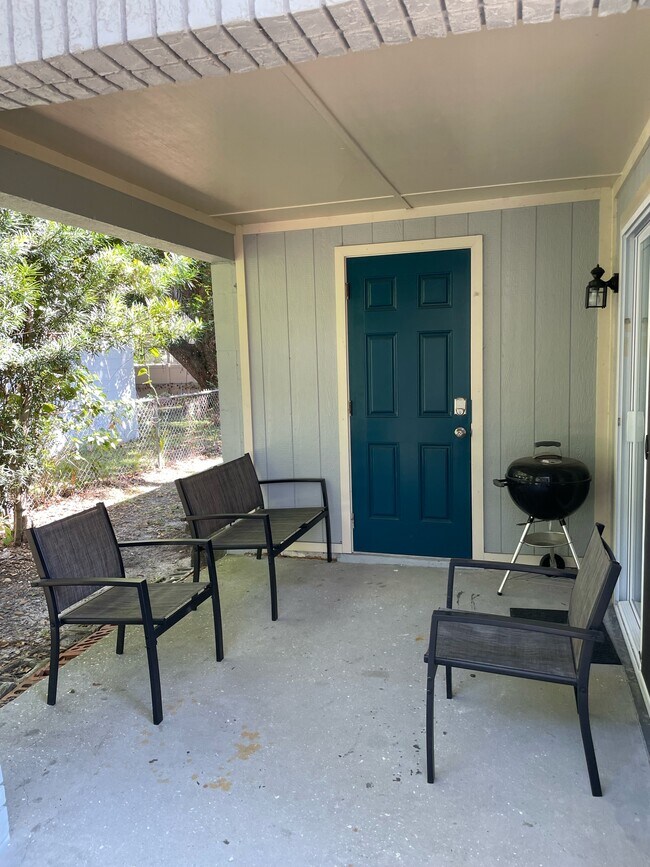 Patio - 6208 S Elberon St