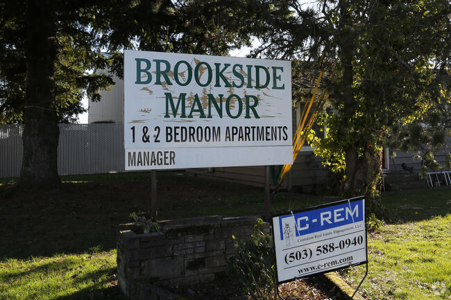 Building Photo - Brookside Manor