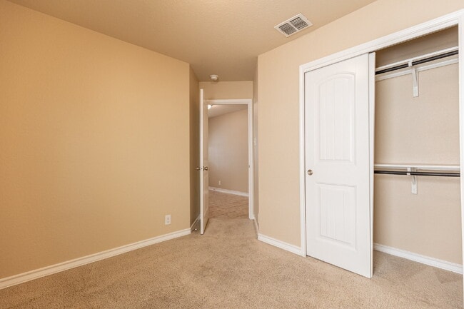 Building Photo - 15458 Bobwhite Quail