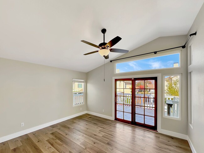 Building Photo - Stunning 3B/2.5BA House in Menifee!