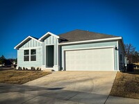 Building Photo - Beautiful New Construction Home in Fayette...