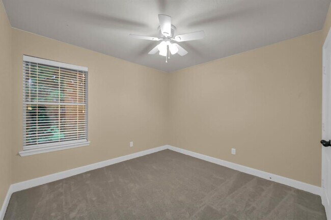 Building Photo - 31322 Evergreen Park Ln
