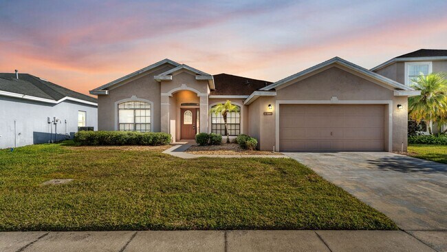 Building Photo - Waterfront home for RENT! 4 bed/2.5 bath