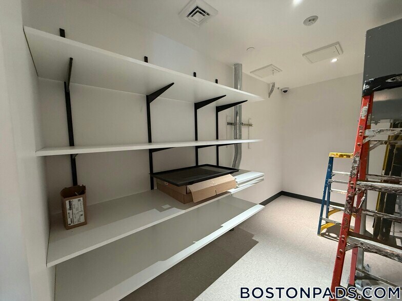 Building Photo - 199 Gardner St