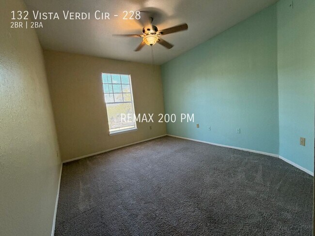 Building Photo - 132 Vista Verdi Cir