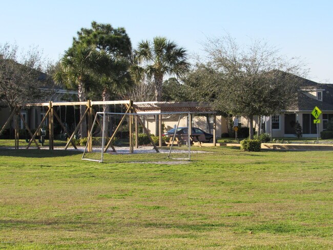 Building Photo - 1759 Tullagee Ave