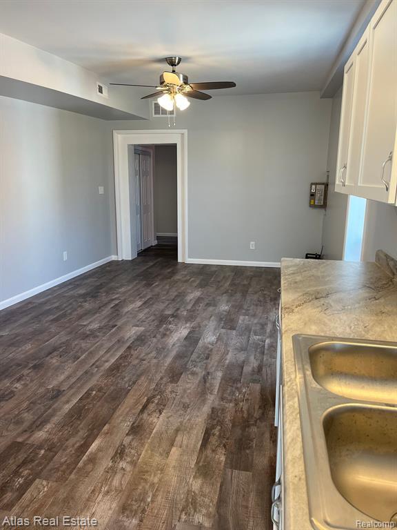 Building Photo - 10241 Hegel Rd