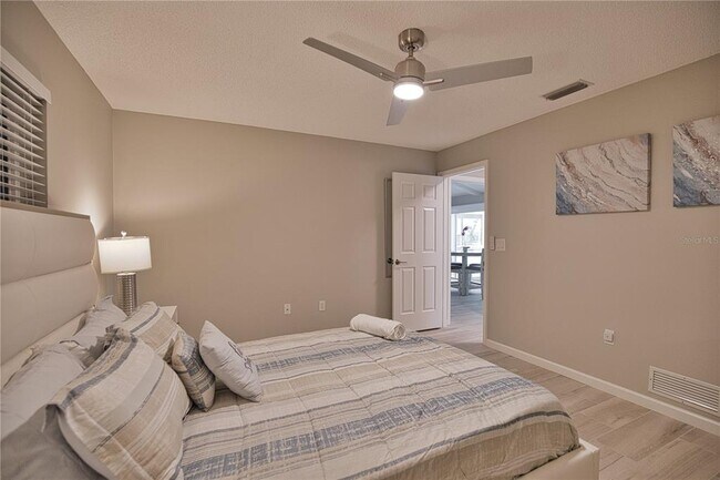 Building Photo - 1702 Kilruss Dr