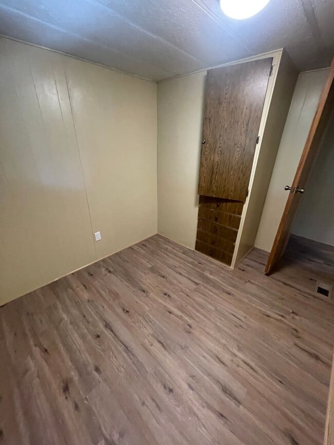 Building Photo - South Cle Elum Residence