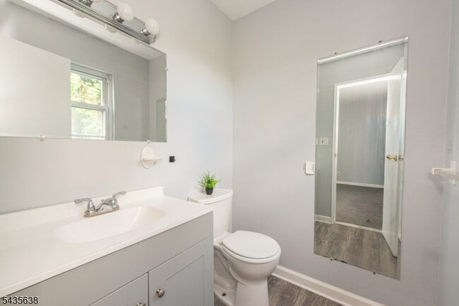Building Photo - 100 Pierson Miller Dr