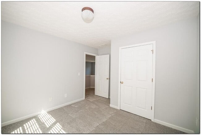 Building Photo - 3832 Roxberry Hill Ln NE