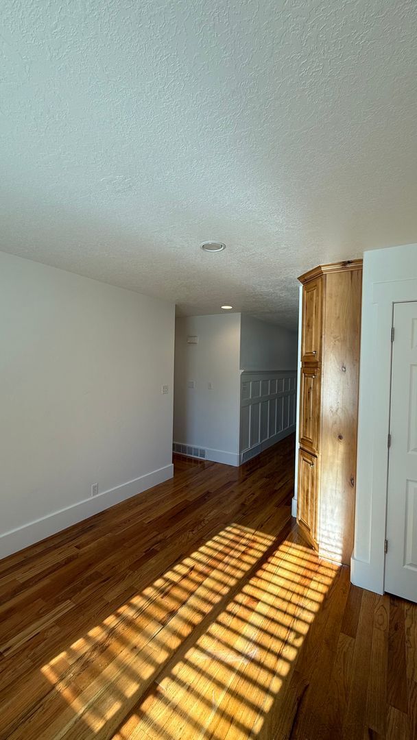 Building Photo - Large Single Family Lehi Home available now!