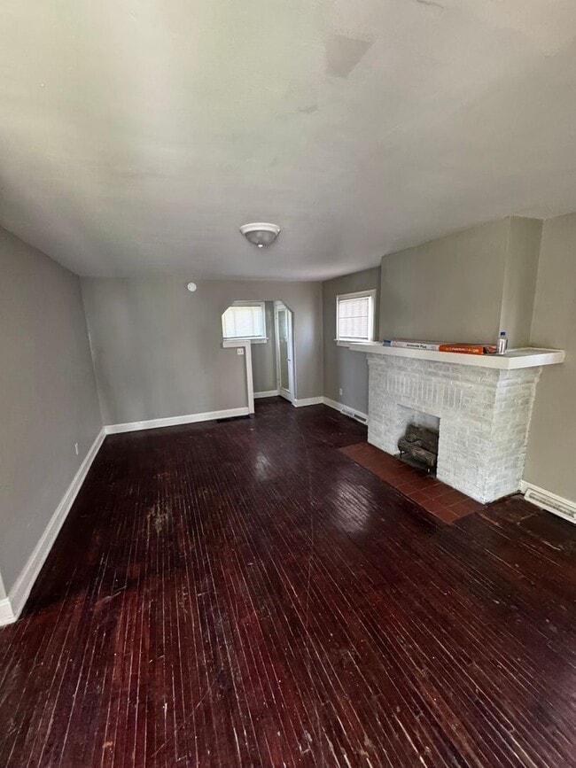 Building Photo - 1387 Briarwood Ave