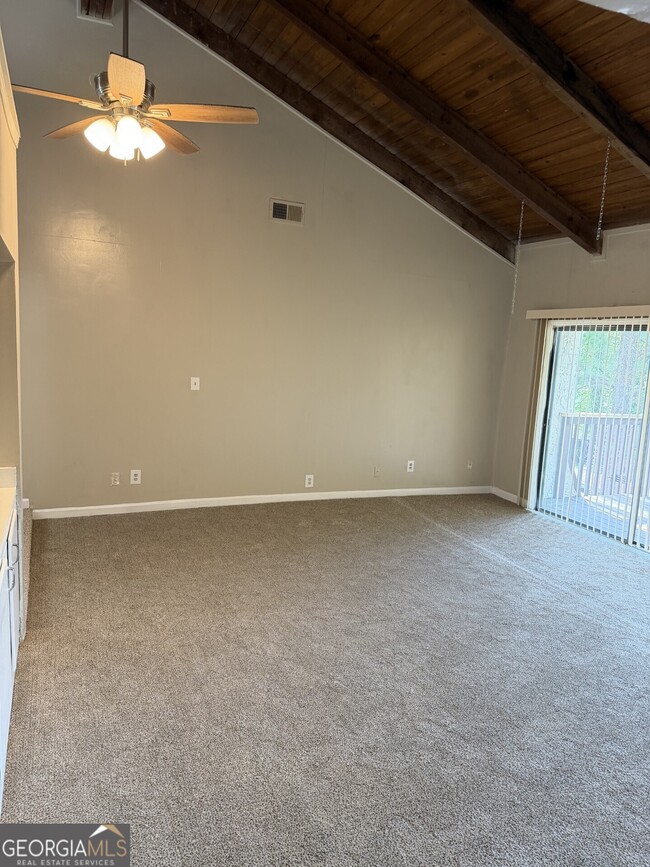 Building Photo - 3575 Oakvale Rd