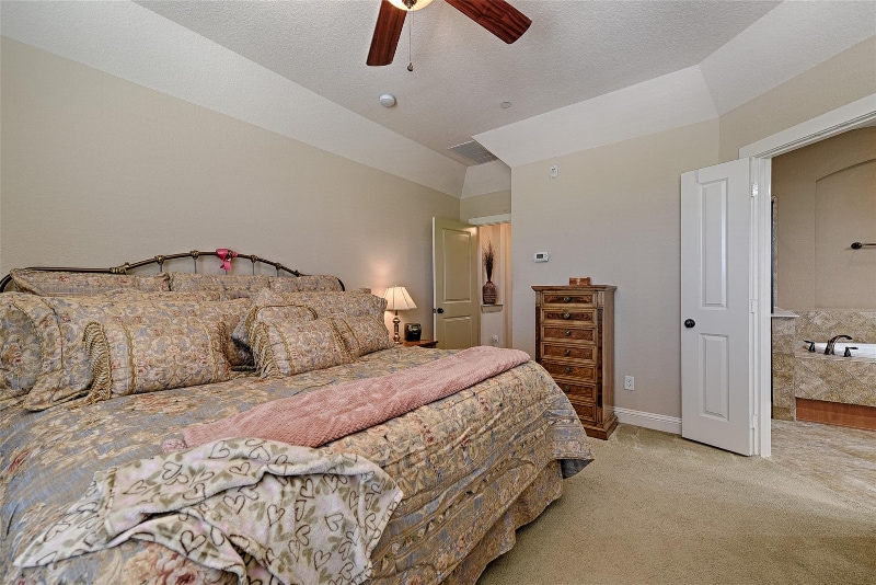 Building Photo - 1605 Brook Glen Dr