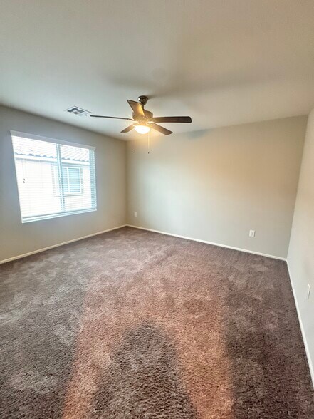 Building Photo - 4018 White Opal St