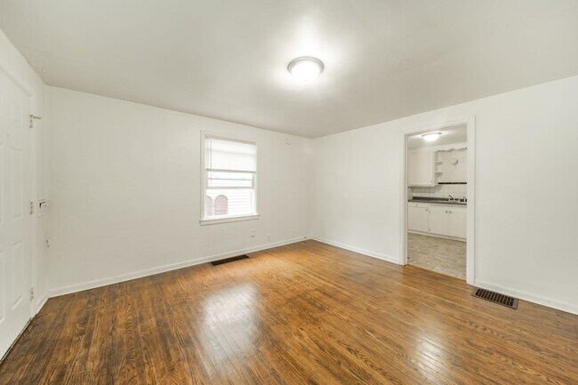 Building Photo - 4326 Crittenden Ave