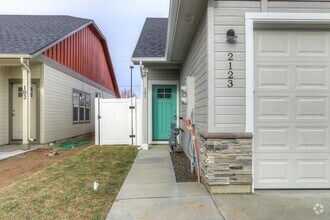 Building Photo - 2207 Ison Ct