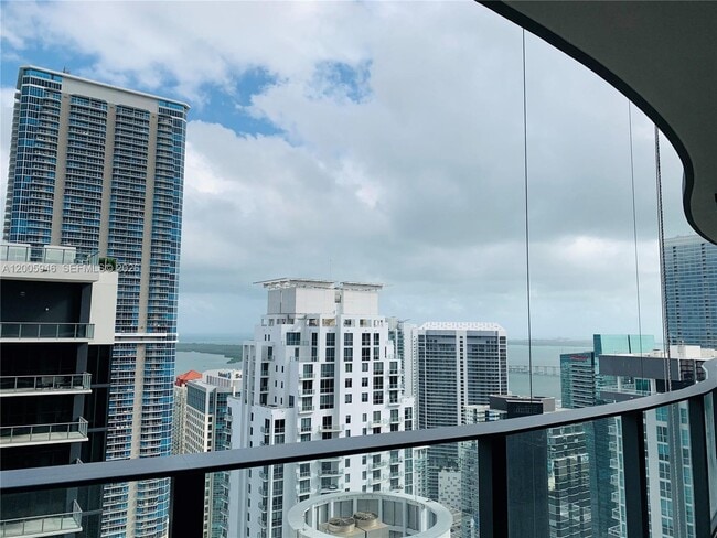 Building Photo - 1000 Brickell Plaza