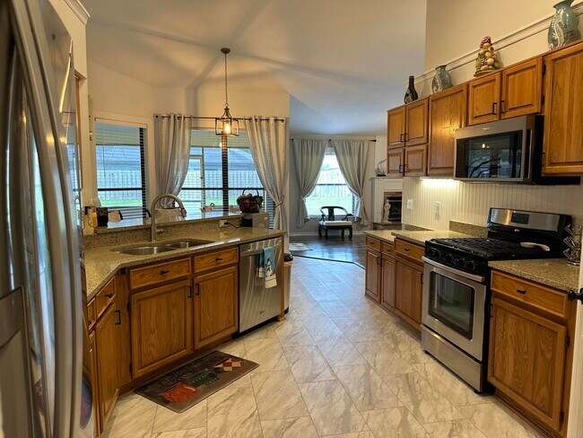 Building Photo - 1461 Wellington Cir