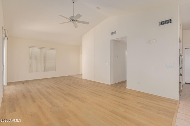 Building Photo - 9846 W Tonopah Dr