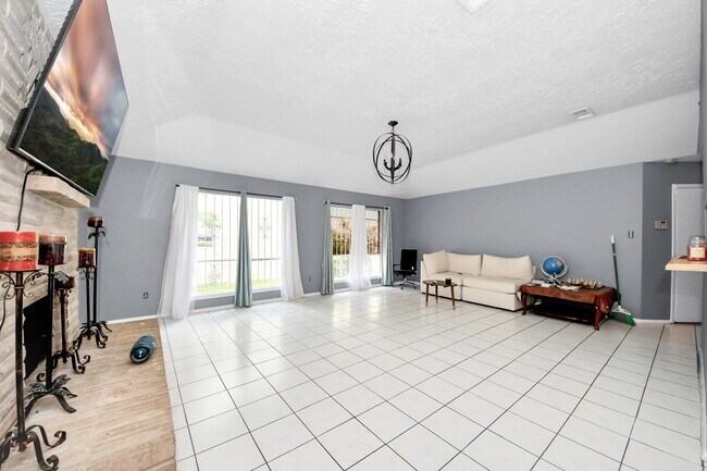 Building Photo - 2638 S Camden Pkwy