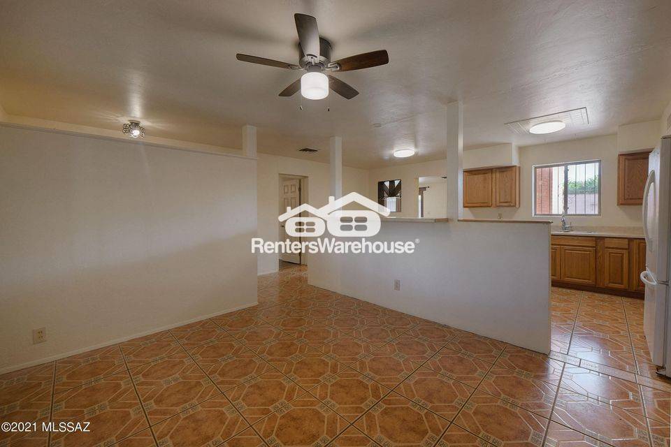 Building Photo - 6442 E Calle Pegaso