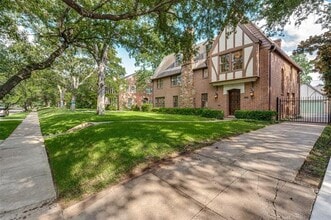 Building Photo - 4329 Lorraine Ave