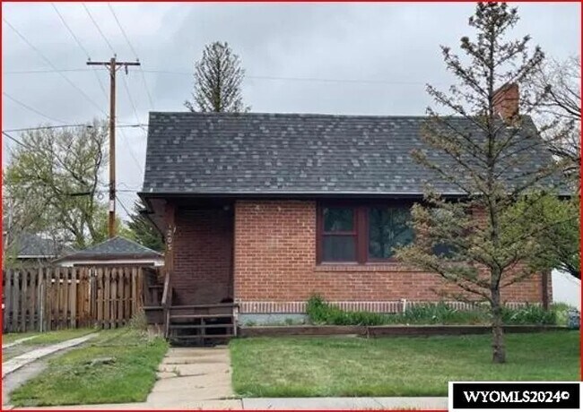 Primary Photo - 205 N 7th St