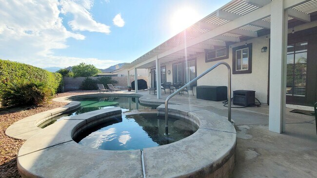 Building Photo - 78735 Rockberry Ct