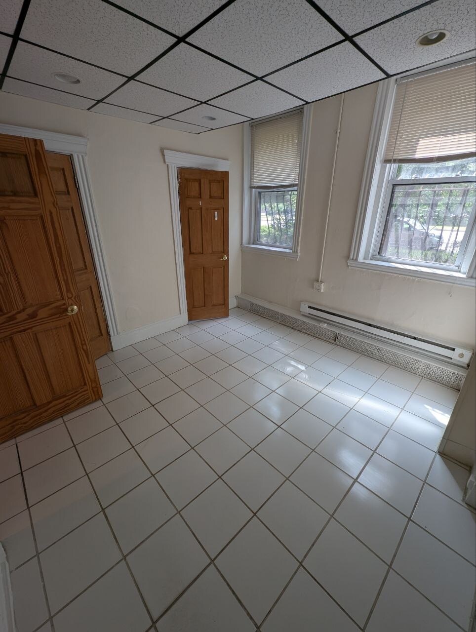 Building Photo - 382 Riverway St