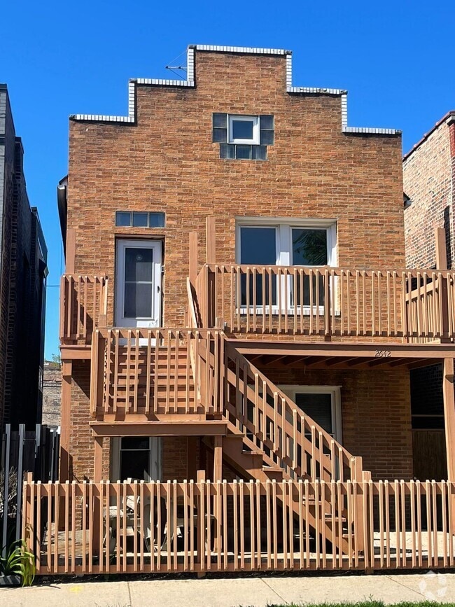 Building Photo - 2642 W Superior St