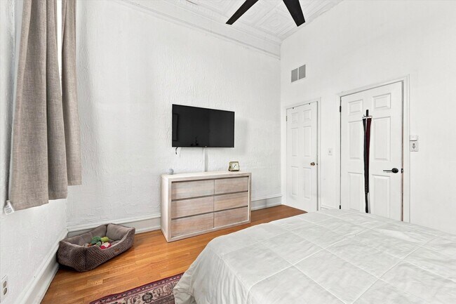 Building Photo - 2400 Baynard Blvd