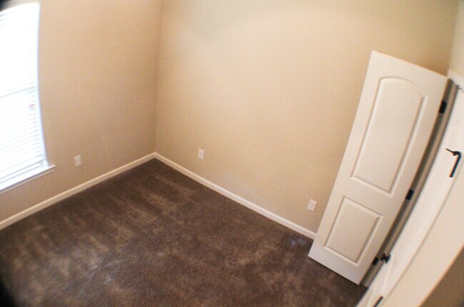 Building Photo - 4BR IN ZACHARY