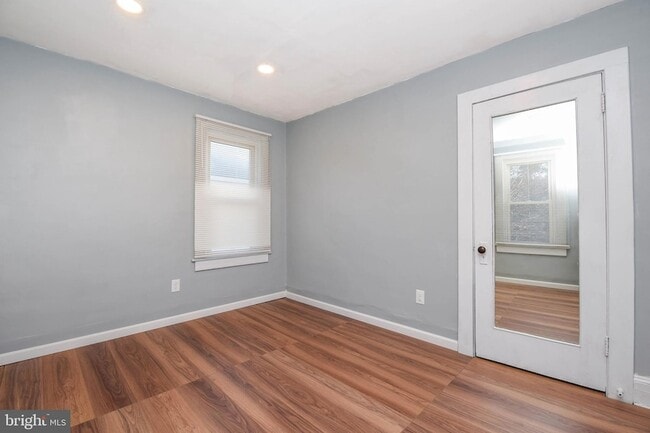 Building Photo - 2612 Olyphant Ave