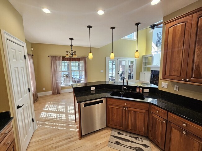 Building Photo - Lake Front Luxury in Chapin!