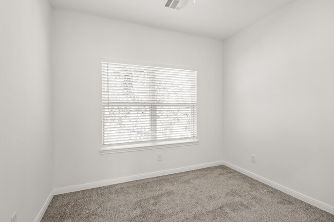 Building Photo - 8302 Tidwell Rd