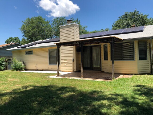 Building Photo - 6726 Country Field Dr
