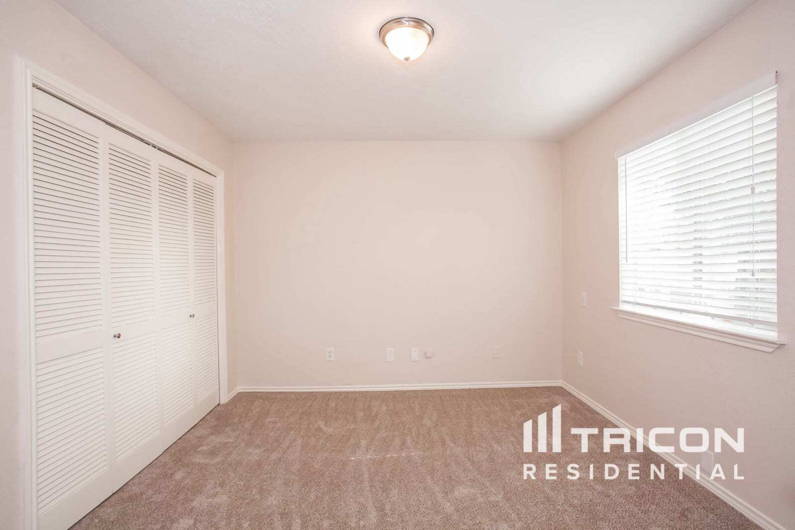 Building Photo - 14130 Galvani Dr