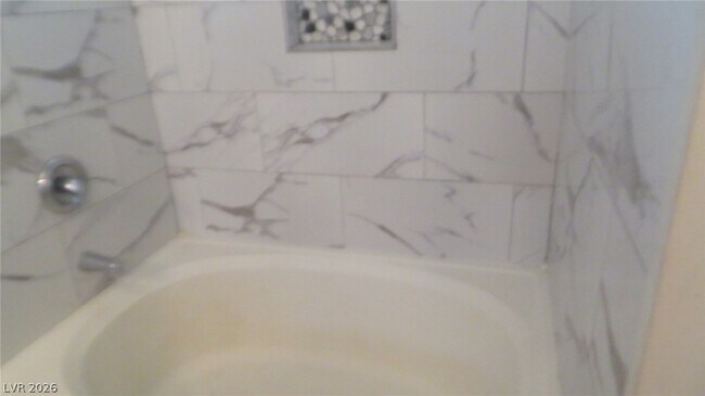 Building Photo - 5608 Crimson Ridge Dr