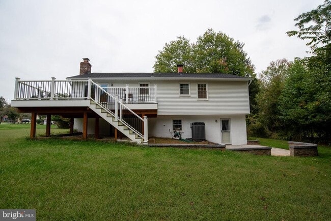 Building Photo - 10038 Chatelaine Cir