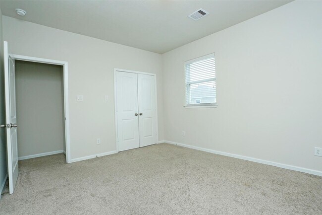Building Photo - 13823 Leabrandon Ln